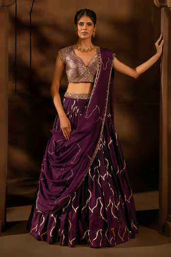 17:17 By Simmi Saboo Abstract Pattern Lehenga Set