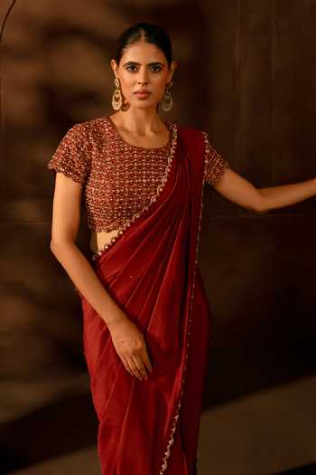 17:17 By Simmi Saboo Maroon Silk Round Neck Embroidered Pre-stitched Saree With Blouse Online at Aza Fashions 17:17 By Simmi Saboo_Maroon Silk Round Neck Embroidered Pre-stitched Saree With Blouse _Online_at_Aza_Fashions