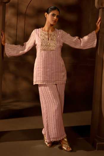 17:17 By Simmi Saboo Stripe Pattern Short Kurta & Pant Set
