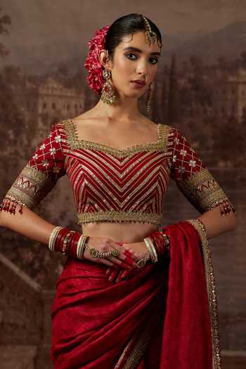 Shikhar Sharma Maroon Crepe, Silk, Chanderi Sweetheart Neck Zari Pattern Saree With Blouse at Aza Fashions Shikhar Sharma_Maroon Crepe, Silk, Chanderi Sweetheart Neck Zari Pattern Saree With Blouse _at_Aza_Fashions