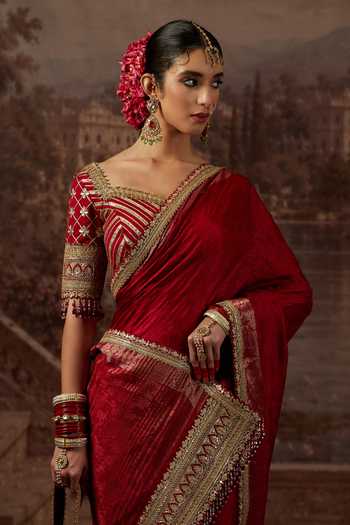Buy Shikhar Sharma Maroon Crepe, Silk, Chanderi Sweetheart Neck Zari Pattern Saree With Blouse Buy_Shikhar Sharma_Maroon Crepe, Silk, Chanderi Sweetheart Neck Zari Pattern Saree With Blouse