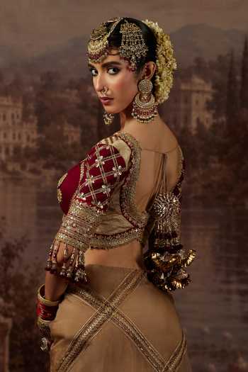 Buy_Shikhar Sharma_Grey Silk Organza, Silk, Chanderi Sweetheart Neck Saree With Blouse _Online_at_Aza_Fashions