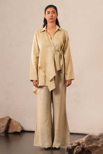 Shop Urvashi Kaur Green Linen Collared Neck Top Online at Aza Fashions Shop_Urvashi Kaur_Green Linen Collared Neck Top _Online_at_Aza_Fashions