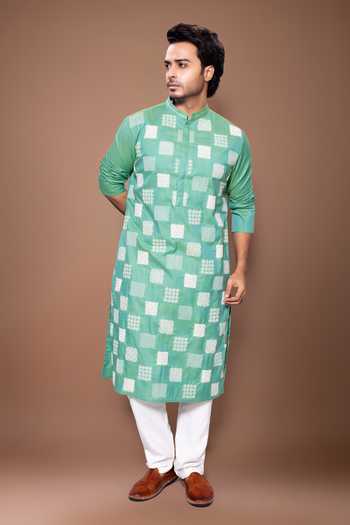Priyanka Haralalka Boxes Cord Embroidered Kurta Set 