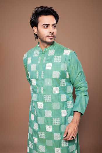 Buy_Priyanka Haralalka_Green Silk, Cotton Boxes Cord Embroidered Kurta Set _Online_at_Aza_Fashions