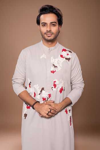 Priyanka Haralalka_Grey Cotton Zardozi Work Kurta Set _at_Aza_Fashions
