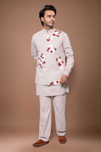 Priyanka Haralalka Grey Cotton Embroidered Bundi And Kurta Set Online at Aza Fashions Priyanka Haralalka_Grey Cotton Embroidered Bundi And Kurta Set _Online_at_Aza_Fashions