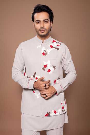 Priyanka Haralalka Grey Cotton Embroidered Bundi And Kurta Set at Aza Fashions Priyanka Haralalka_Grey Cotton Embroidered Bundi And Kurta Set _at_Aza_Fashions