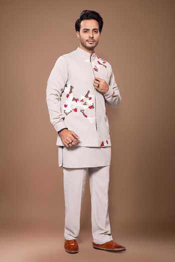 Priyanka Haralalka Grey Cotton Zardozi Embroidered Bundi at Aza Fashions Priyanka Haralalka_Grey Cotton Zardozi Embroidered Bundi _at_Aza_Fashions