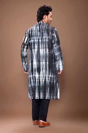 Priyanka Haralalka Mirror Hand Embroidered Kurta Set 