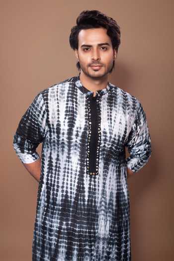 Shop_Priyanka Haralalka_Black Chanderi Mirror Hand Embroidered Kurta Set _Online_at_Aza_Fashions
