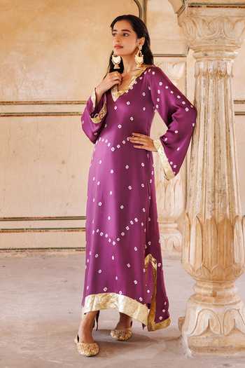Buy Bannhi By Priyanka Rathore Purple Satin, Bemberg V-neck Bandhani Pattern Kaftan Online at Aza Fashions Buy_Bannhi By Priyanka Rathore_Purple Satin, Bemberg V-neck Bandhani Pattern Kaftan _Online_at_Aza_Fashions