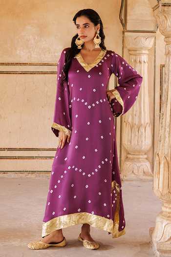 Bannhi By Priyanka Rathore Bandhani Pattern Kaftan 