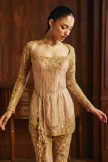 Mahima Mahajan Pink Silk, Tissue Scoop Neck Rania Placement Embroidered Kurta Pant Set at Aza Fashions Mahima Mahajan_Pink Silk, Tissue Scoop Neck Rania Placement Embroidered Kurta Pant Set _at_Aza_Fashions