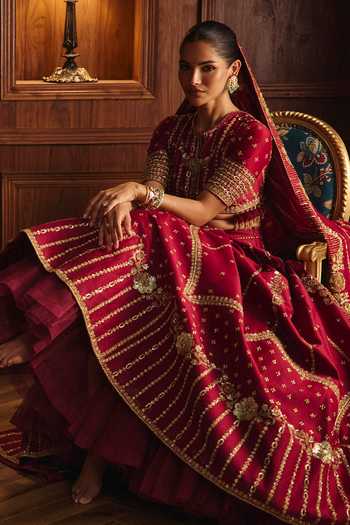 Shop Mahima Mahajan Red Silk, Chanderi Round Neck Pia Lehenga Set Shop_Mahima Mahajan_Red Silk, Chanderi Round Neck Pia Lehenga Set
