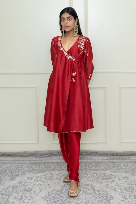 Sheetal Batra_Red Organza, Bamberg, Chanderi V Neck Angrakha Set_Online_at_Aza_Fashions