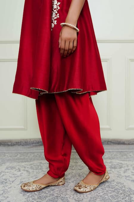 Shop_Sheetal Batra_Red Organza, Bamberg, Chanderi V Neck Angrakha Set_Online_at_Aza_Fashions