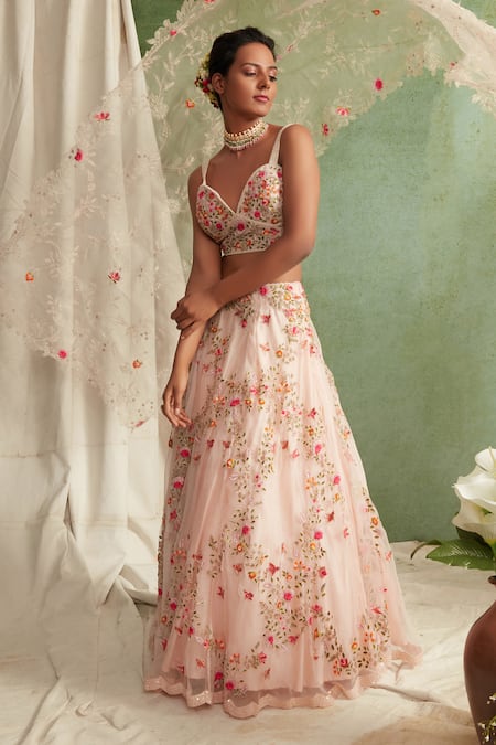 Buy Priyanka Jain Pink Organza, Chanderi V Neck Embroidered Bridal Lehenga Set Online at Aza Fashions Buy_Priyanka Jain_Pink Organza, Chanderi V Neck Embroidered Bridal Lehenga Set _Online_at_Aza_Fashions