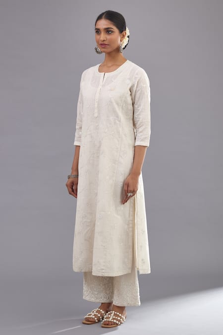 Buy_Kora_Off White Chanderi, Cotton Sequins, Floral Embroidered Straight Kurta Pant Set _Online_at_Aza_Fashions