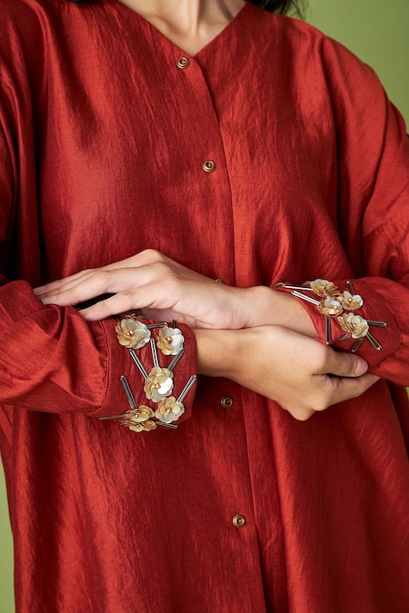 Buy_Aakaar_Orange Cotton, Silk Embroidery V-neck Shirt Tunic And Draped Skirt Set _Online_at_Aza_Fashions