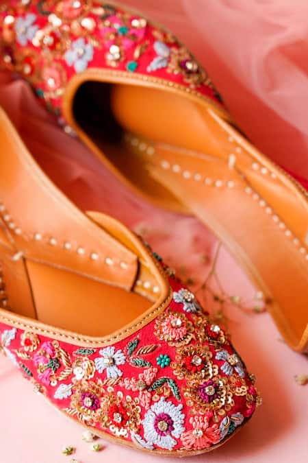 Jutti Express_Maroon Gulbagh Sequin Embroidered Juttis _Online_at_Aza_Fashions