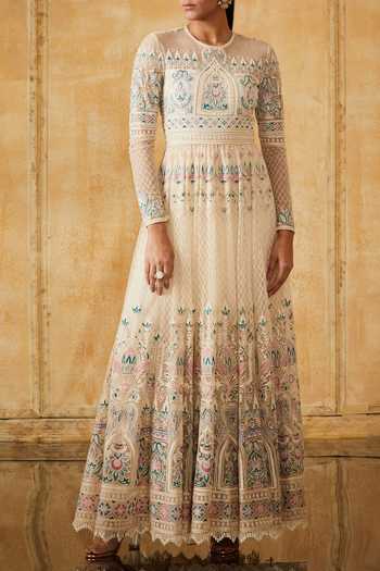 Buy Tarun Tahiliani Off White Embroidered Anarkali Online | Aza Fashion.