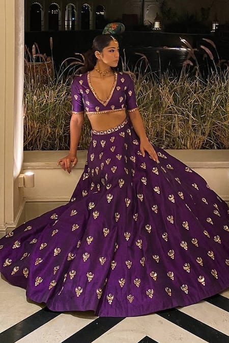High-waisted lehenga | Indian bridal wear, Indian fashion, Indian dresses