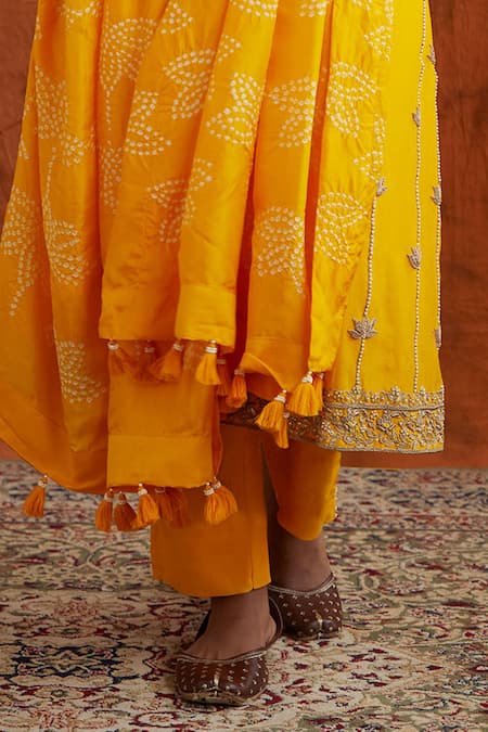 Pink City By Sarika Yellow Silk, Chanderi Round Embroidered Kurta Set at Aza Fashions Pink City By Sarika_Yellow Silk, Chanderi Round Embroidered Kurta Set _at_Aza_Fashions