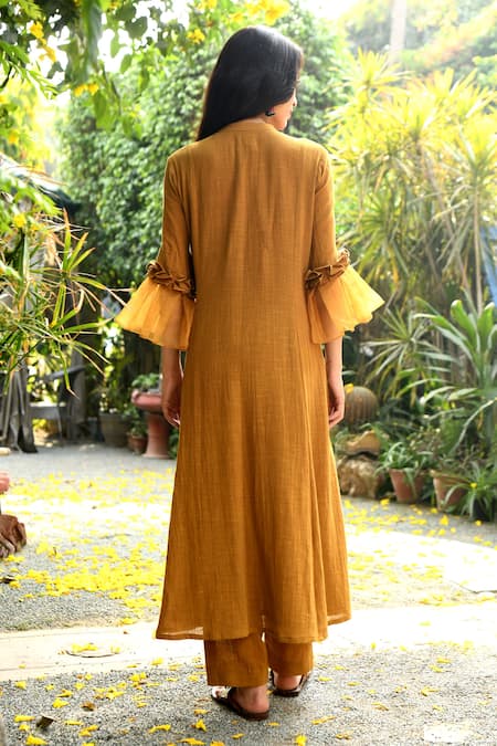 Shop Rekha Agra Yellow Cotton Slub Mandarin Collar Printed Kurta And Pant Set at Aza Fashions Shop_Rekha Agra_Yellow Cotton Slub Mandarin Collar Printed Kurta And Pant Set _at_Aza_Fashions