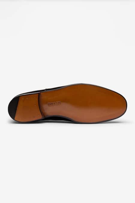 Bridlen_Black Straight Tip Oxford Shoes_at_Aza_Fashions