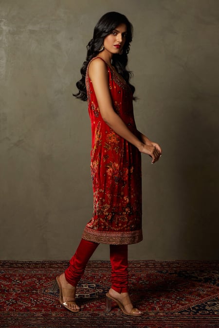 RI.Ritu Kumar Red Churidar Satin Lycra, Dupatta Chinon, Embroidered Set Online at Aza Fashions RI.Ritu Kumar_Red Churidar Satin Lycra, Dupatta Chinon, Embroidered Set _Online_at_Aza_Fashions