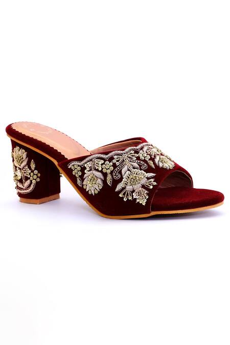 Shiveen Shiveen_Maroon Embellished Tapta Velvet Round Toe Heels _Online_at_Aza_Fashions