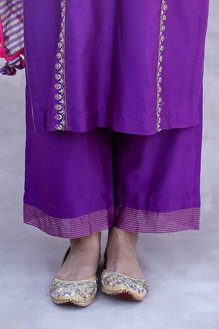 Buy Label Mansi Nagdev Purple Chanderi Silk Sequins, Cut Work, Zari Split V-neck Amirah Kurta Set Online at Aza Fashions Buy_Label Mansi Nagdev_Purple Chanderi Silk Sequins, Cut Work, Zari Split V-neck Amirah Kurta Set _Online_at_Aza_Fashions