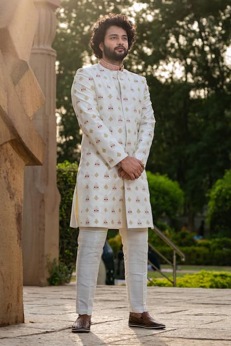 Hilo Design_White Silk Embroidery Irenic Zari Sherwani Set _Online_at_Aza_Fashions