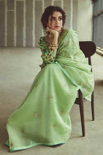 Buy Punit Balana Green Saree Organza Leaf Neck Embroidered With Printed Blouse at Aza Fashions Buy_Punit Balana_Green Saree Organza Leaf Neck Embroidered With Printed Blouse _at_Aza_Fashions
