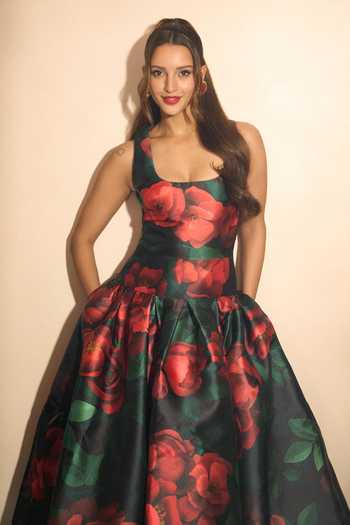 Buy Gauri & Nainika Black Microfiber Round Neck And Red Rose Print Midi Dress at Aza Fashions Buy_Gauri & Nainika_Black Microfiber Round Neck And Red Rose Print Midi Dress _at_Aza_Fashions