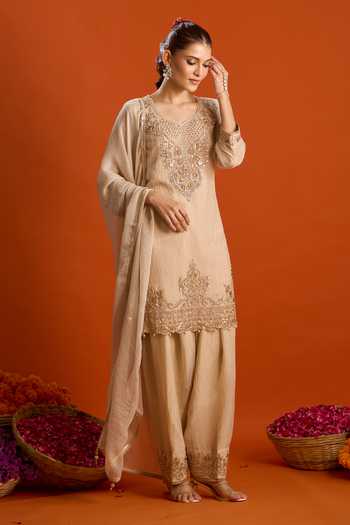 Samyukta Singhania Embroidered Kurta Salwar Set 