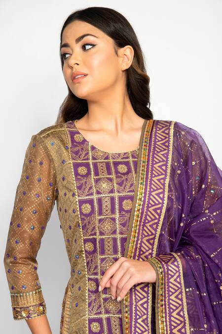 Shop Moledro Grey Crepe, Modal Satin, Twill Silk Organza Floral Round Purvi Print Kurta Set Online at Aza Fashions Shop_Moledro_Grey Crepe, Modal Satin, Twill Silk Organza Floral Round Purvi Print Kurta Set _Online_at_Aza_Fashions