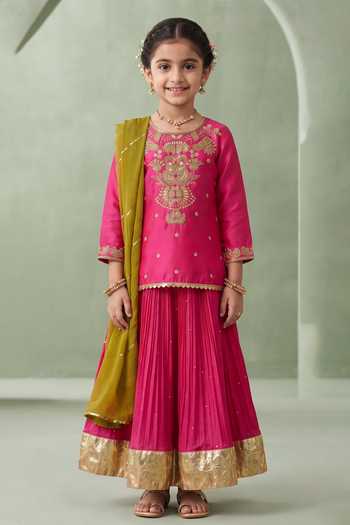 Hirika & Dhruti Hand Embroidered Kurta & Ghagra Set For Kids