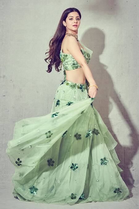 Silky Bindra Green Organza, Shantoon Sweetheart Neck Embroidered Lehenga Set Online at Aza Fashions Silky Bindra_Green Organza, Shantoon Sweetheart Neck Embroidered Lehenga Set _Online_at_Aza_Fashions