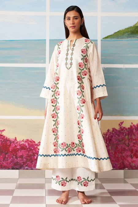 Buy_Ikai By Ragini Ahuja_White Chanderi Round Rose Pattern Kurta_Online_at_Aza_Fashions