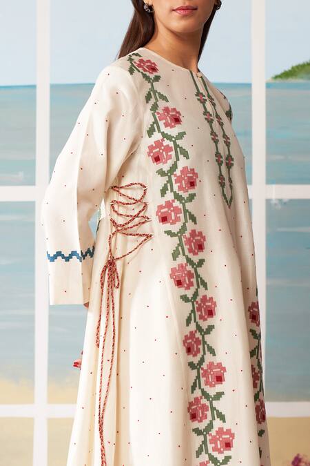 Shop_Ikai By Ragini Ahuja_White Chanderi Round Rose Pattern Kurta_Online_at_Aza_Fashions