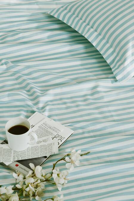 Houmn_Green Cotton - 400 Thread Count Printed Stripe Plain Bedsheet - Of 3_Online_at_Aza_Fashions