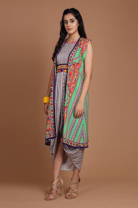 Preeti S Kapoor_Grey Crepe Round Printed Draped Dress With Cape _Online_at_Aza_Fashions