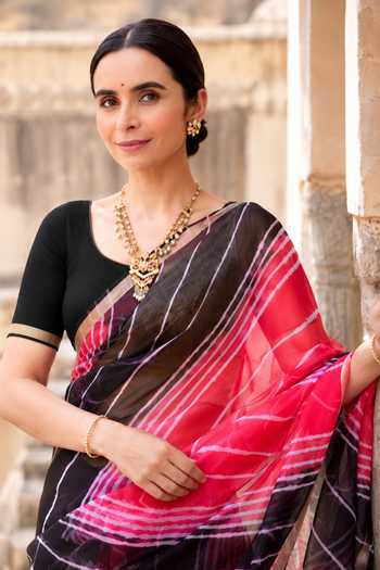 Geroo Jaipur_Black Silk Round Neck Leheriya Stripe Pattern Saree With Blouse _Online_at_Aza_Fashions