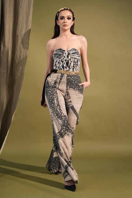 Shop_Nikita Mhaisalkar_Black Georgette Beads Sweetheart Neck Glass Embellished Corset Top _at_Aza_Fashions