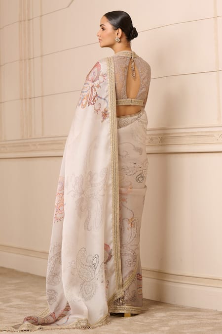 Shop Tarun Tahiliani Grey Lace, Satin Lace, Embroidery Scoop Paisley Print Saree With Work Blouse at Aza Fashions Shop_Tarun Tahiliani_Grey Lace, Satin Lace, Embroidery Scoop Paisley Print Saree With Work Blouse_at_Aza_Fashions