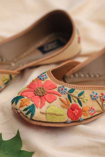 Shop Stitched Soles Multi Color Parsi Love Embroidered Juttis at Aza Fashions Shop_Stitched Soles_Multi Color Parsi Love Embroidered Juttis_at_Aza_Fashions