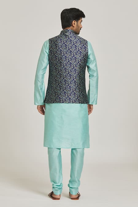 Samyukta Singhania Floral Bundi & Kurta Set 