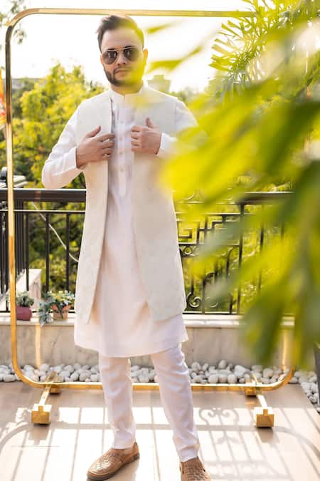 Decemberbyvivek Hand Embroidered Jacket & Kurta Set 